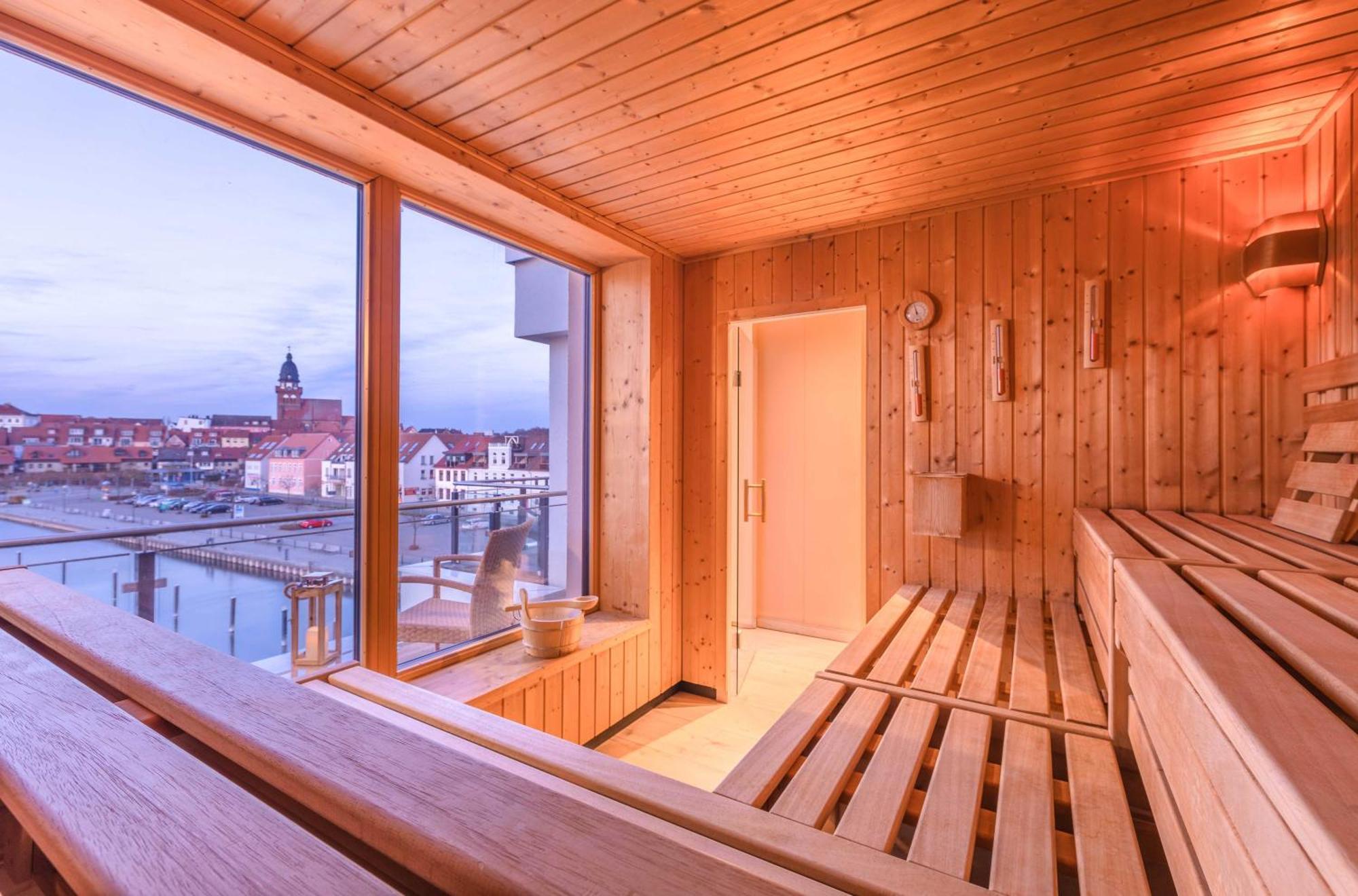 Atlantica - Apartment In Der Hafenresidenz Mit Wellness & Mueritzblick วาเริน ภายนอก รูปภาพ